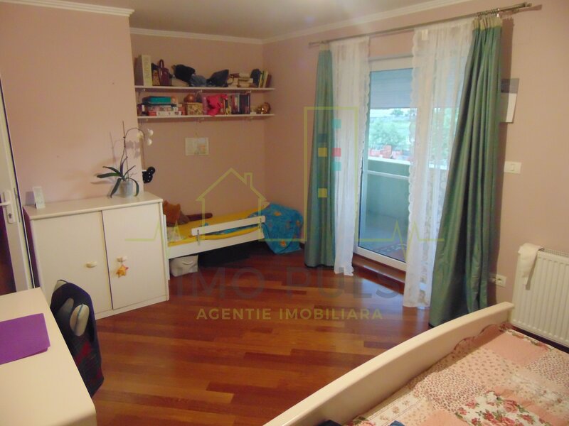 Casa individuala. 5 dormitoare