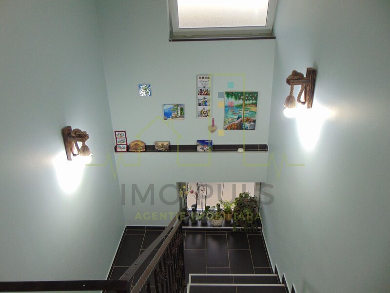 Casa individuala. 5 dormitoare